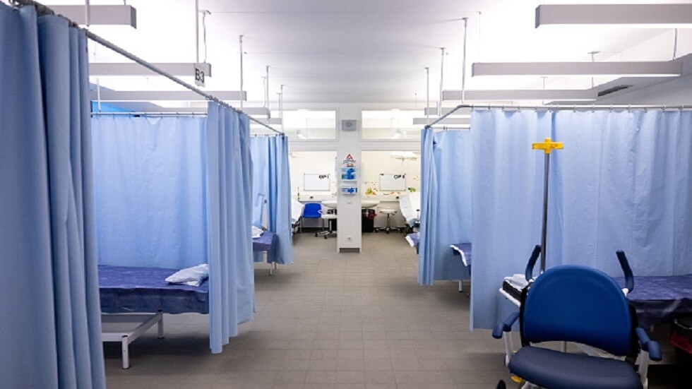 الأطباء أوقفوا عنها العلاج.. تدهور الحالة الصحية لفنانة كويتية شهيرة (فيديو)