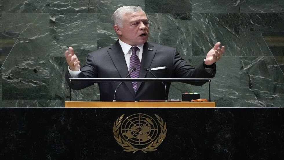 الملك عبد الله الثاني: مستقبل اللاجئين السوريين يحدد في بلدهم وسنحمي الأردن من تهديد الأزمة السورية