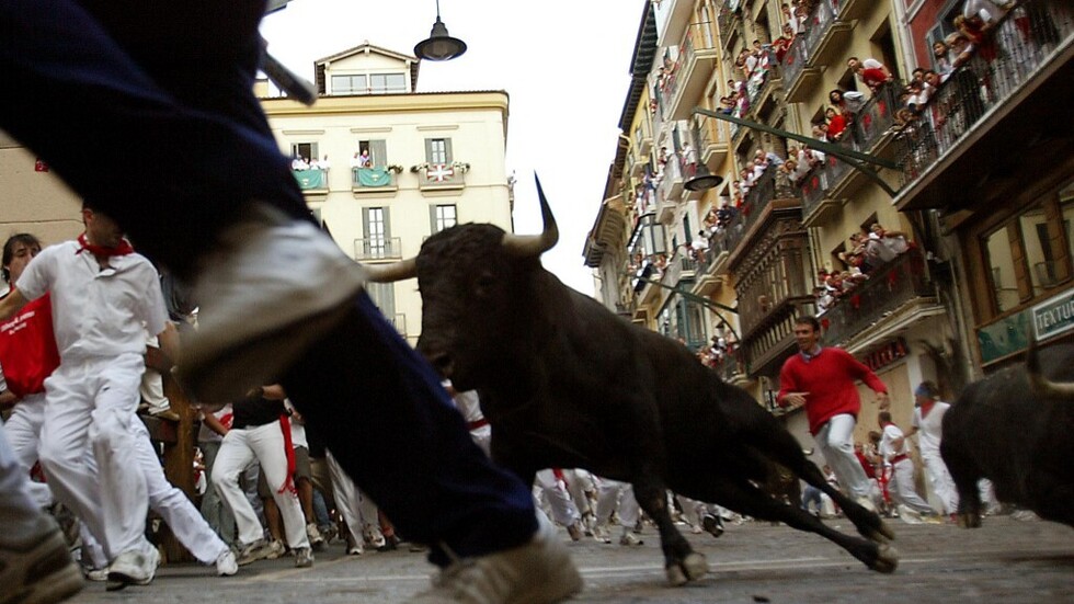 إسبانيا.. وفاة رجل بـ"طعنة ثور" (فيديو)