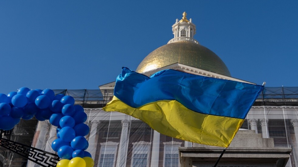 ضابط أمريكي سابق: واشنطن تستخدم قوات كييف كـ