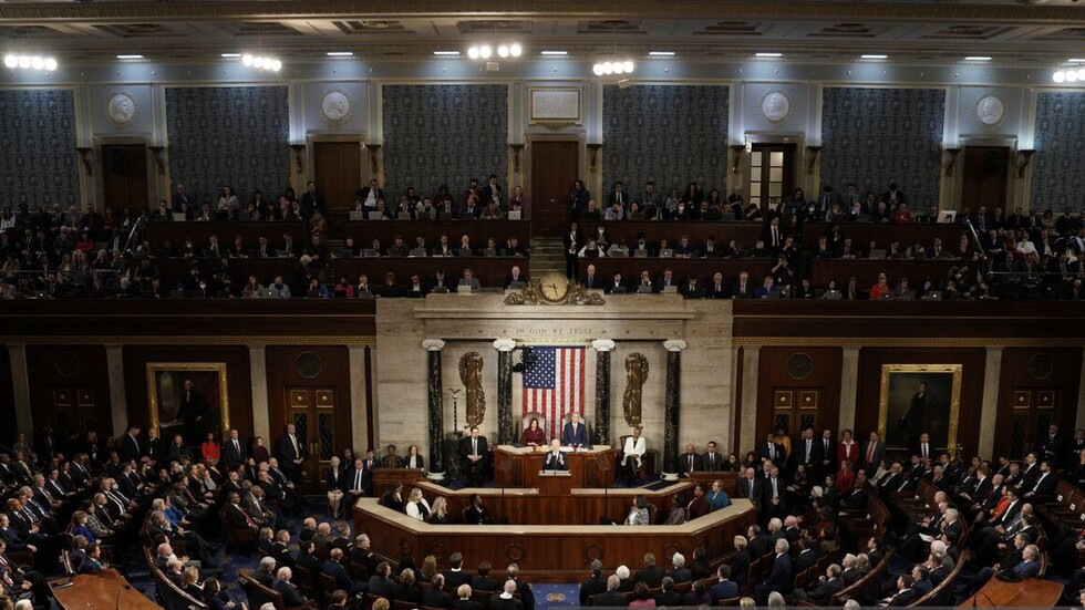 البنتاغون يحذر من تبعات الإغلاق الحكومي على إمدادات الأسلحة لأوكرانيا