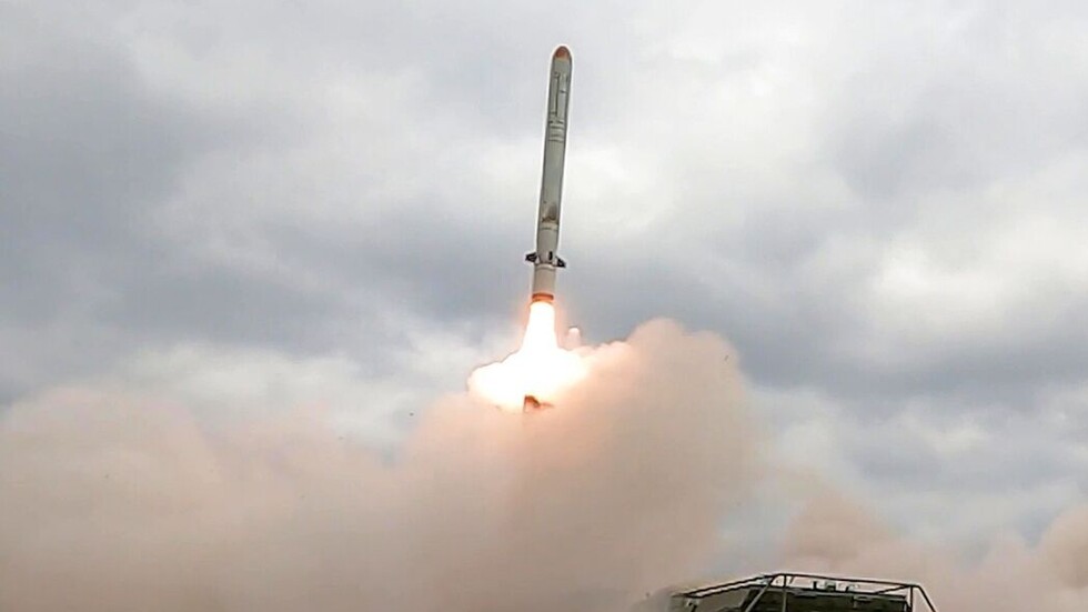 الدفاع الروسية تعلن عن توجيه ضربات مكثفة بأسحة عالية الدقة لمواقع عسكرية أوكرانية