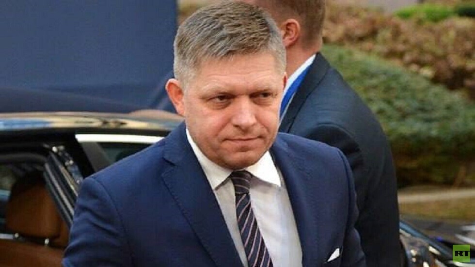 رئيس الوزراء السلوفاكي السابق يدعو للحل السلمي في أوكرانيا