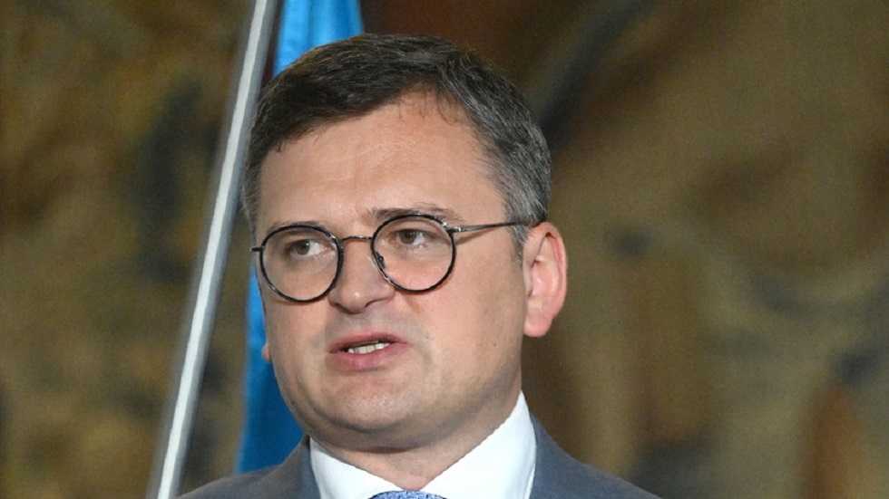 وزير خارجية أوكرانيا: الطريق إلى الدبلوماسية مع روسيا يمر عبر ساحة المعركة