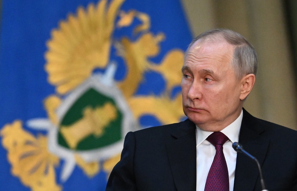 بوتين يهنئ بتحرير دونباس من الغزاة الفاشيين