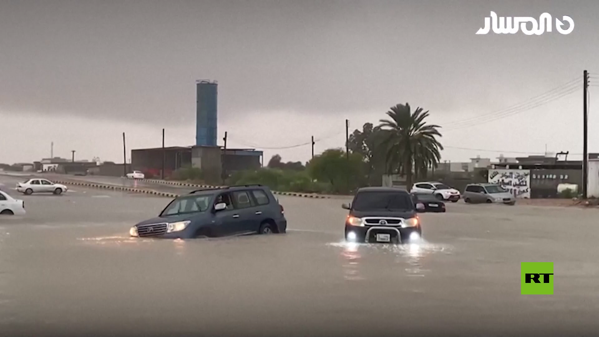 شاهد بالفيديو.. فيضانات تجتاح شوارع ومنازل مصراتة الليبية