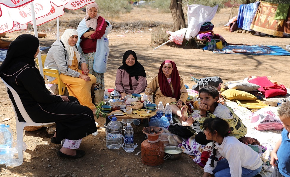 إحدى العائلات المتضررة من زلزال المغرب المدمّر - سبتمبر 2023