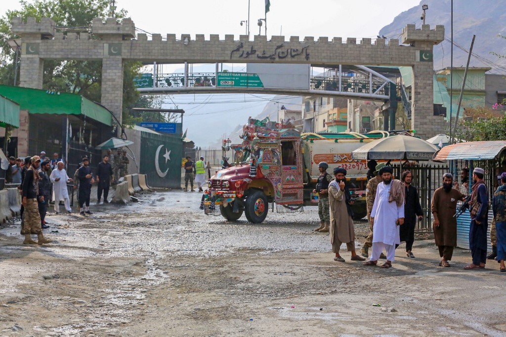 إعادة فتح المعبر الحدودي الرئيسي بين أفغانستان وباكستان