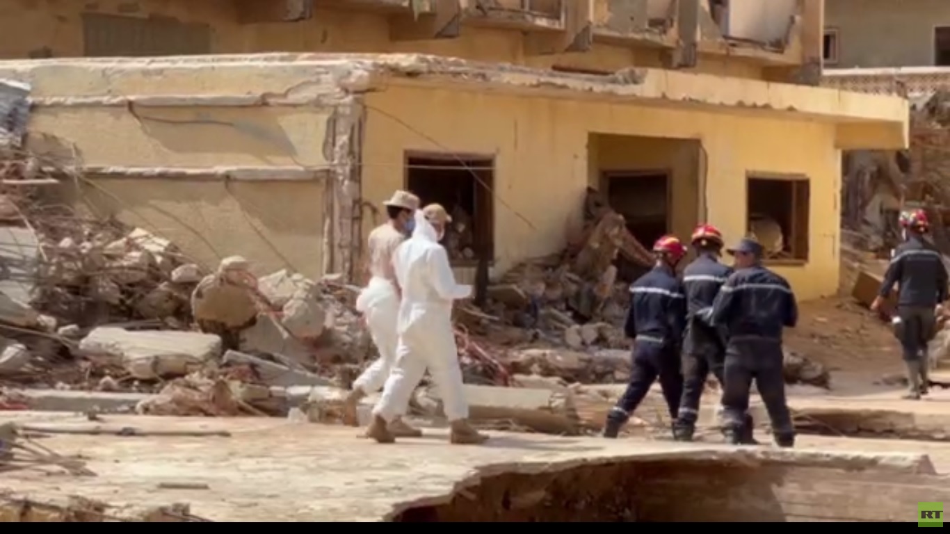 مراسلنا: انتشال مئات الجثث في مناطق بعيدة عن درنة الليبية وخاصة من سواحل طبرق (فيديو)