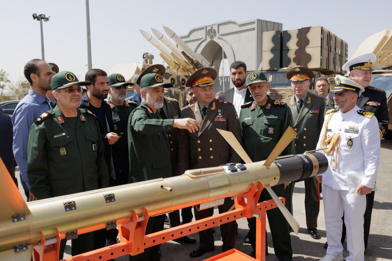شويغو يطلع على أحدث منتجات إيران العسكرية (فيديو)