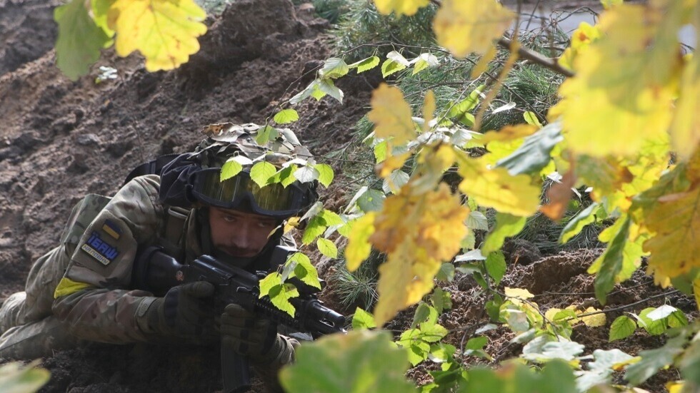 مرتزق إسباني في أوكرانيا يعلق على ضغط الجيش الروسي الهائل على قوات كييف
