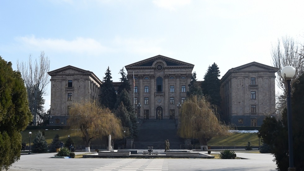 البرلمان الأرمني بصدد النظر في التصديق على الانضمام للمحكمة الجنائية الدولية