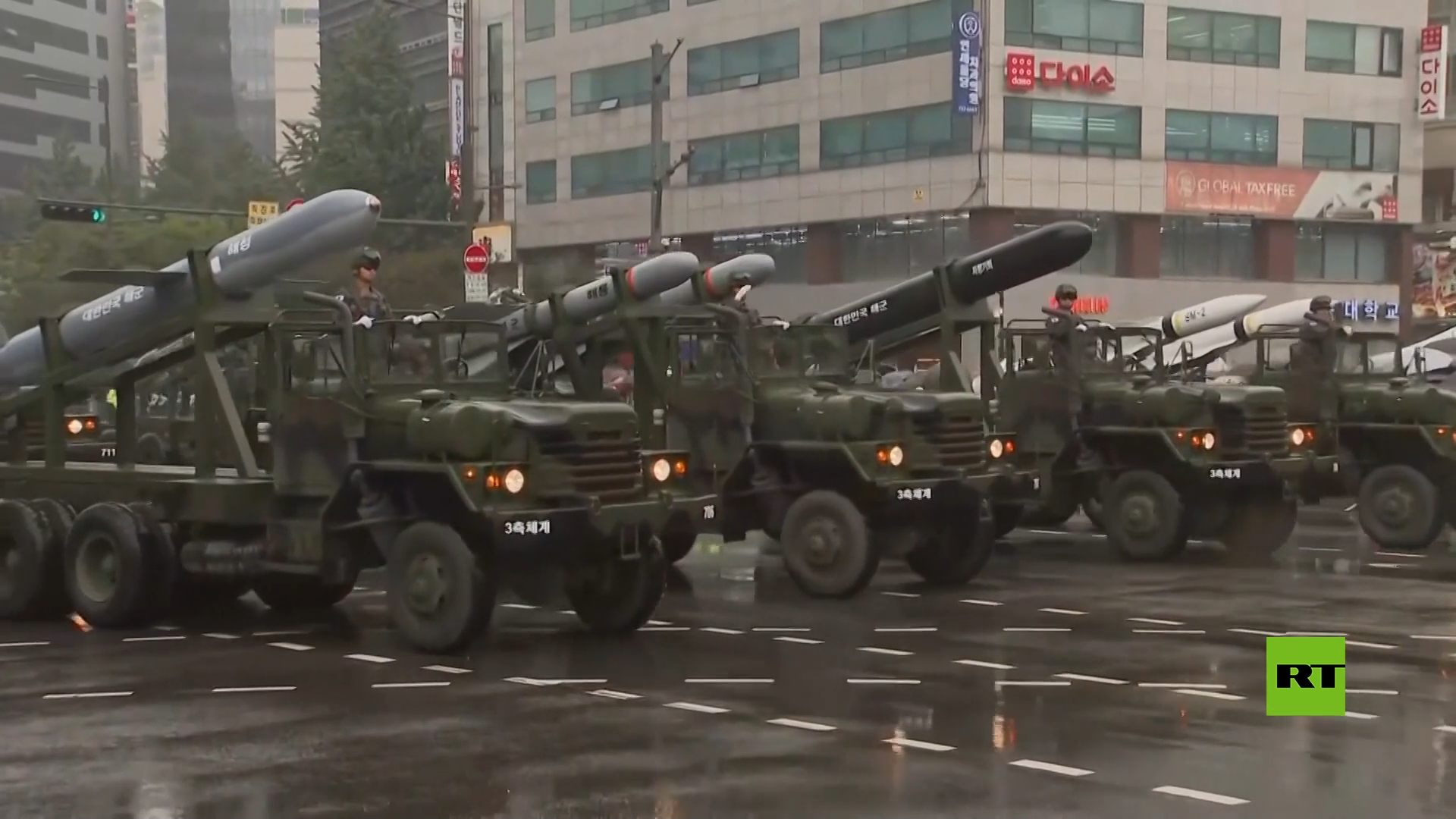 لأول مرة منذ 10 أعوام.. دبابات وصواريخ وطائرات مسيرة تستعرض في سيئول بمناسبة يوم القوات المسلحة