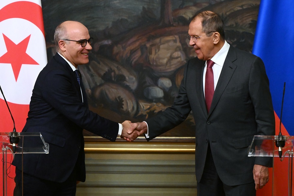 لافروف: روسيا وتونس تبحثان توسيع إمدادات الحبوب الروسية