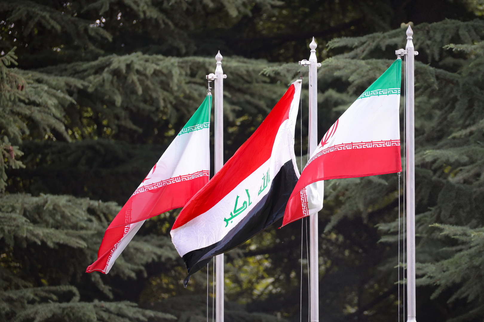 العراق وإيران يبحثان إنشاء مدينة صناعية حدودية