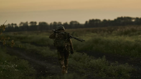 Business Insider تكشف عن مشكلة كبيرة تواجه قوات كييف في جبهات القتال
