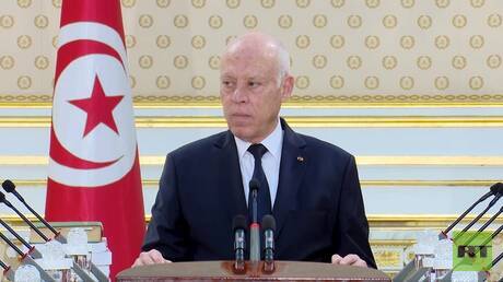الرئيس التونسي يصلح ''خطأ'' ورد في نشرة أخبار عن النبي محمد (فيديو)