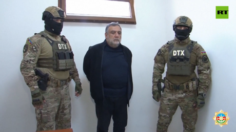 جهاز الأمن الأذربيجاني ينشر لقطات لاعتقال وزير الدولة السابق في قره باغ