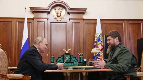 بوتين يلتقي قديروف في الكرملين ويشيد بقتال الوحدات الشيشانية في العملية العسكرية