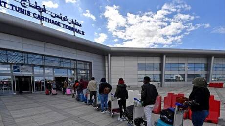 حكومة ساحل العاج تبدأ إجراءات فرض تأشيرة دخول مع تونس