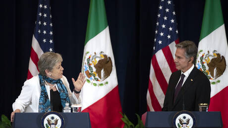 الولايات المتحدة والمكسيك تتعهدان تعزيز تعاونهما الاقتصادي والأمني