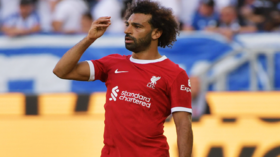 صلاح يفقد لقب اللاعب الأكثر شعبية في ليفربول.. نجم جديد يأسر عشاق