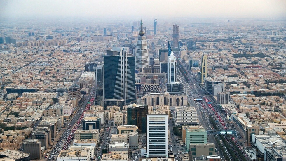 وزير الاتصالات الإسرائيلي يترأس وفدا حكوميا في زيارة إلى السعودية