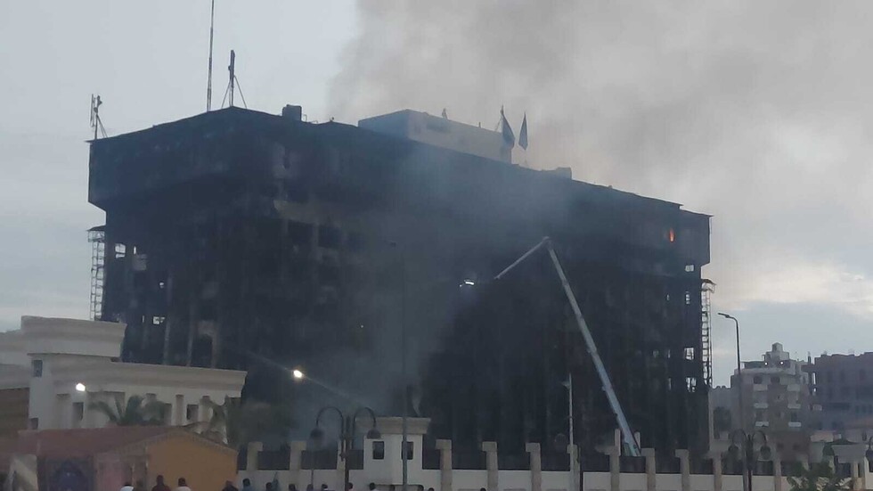 مصر.. شيئان لم يحترقا في مديرية أمن الإسماعيلية