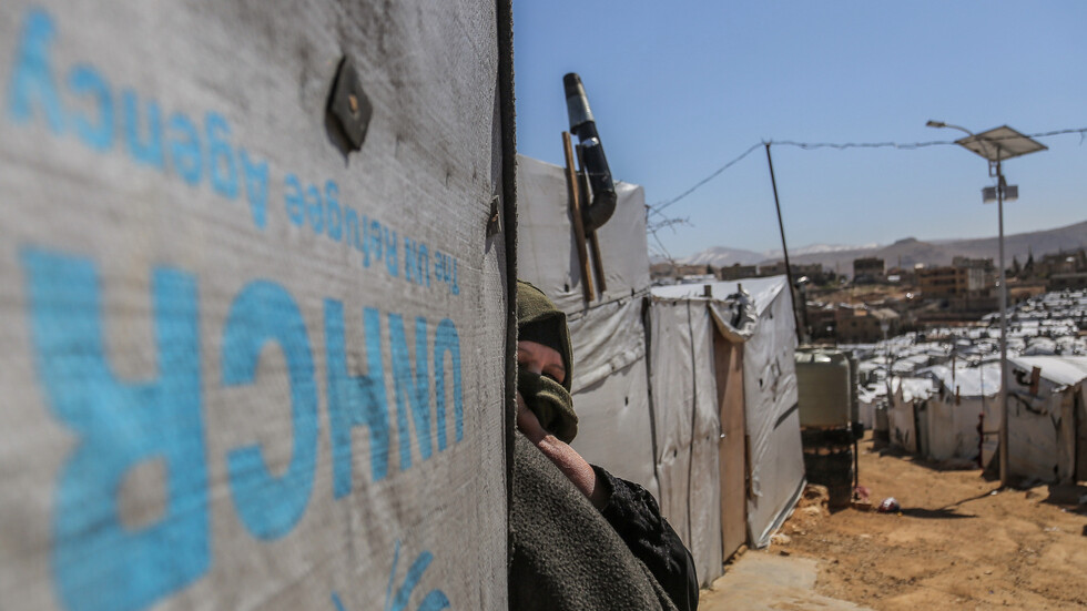 الجيش يداهم مخيمات للنازحين السوريين شمال لبنان