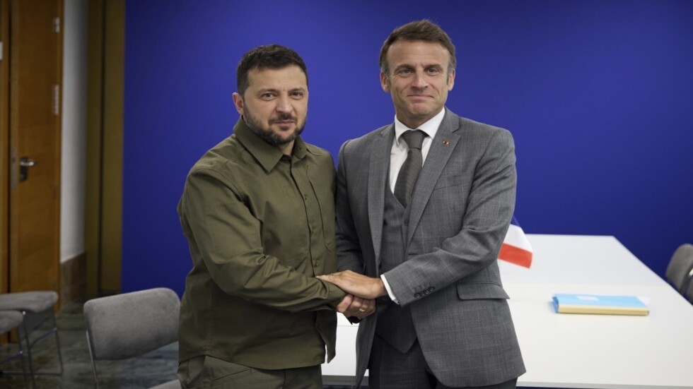 "علينا المضي بوتيرة أسرع".. ماكرون يكشف عن الدول المرشحة لدخول الاتحاد الأوروبي