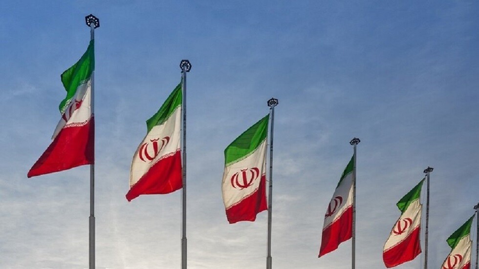 نواب برلمان إيران يهتفون "الموت لإسرائيل"