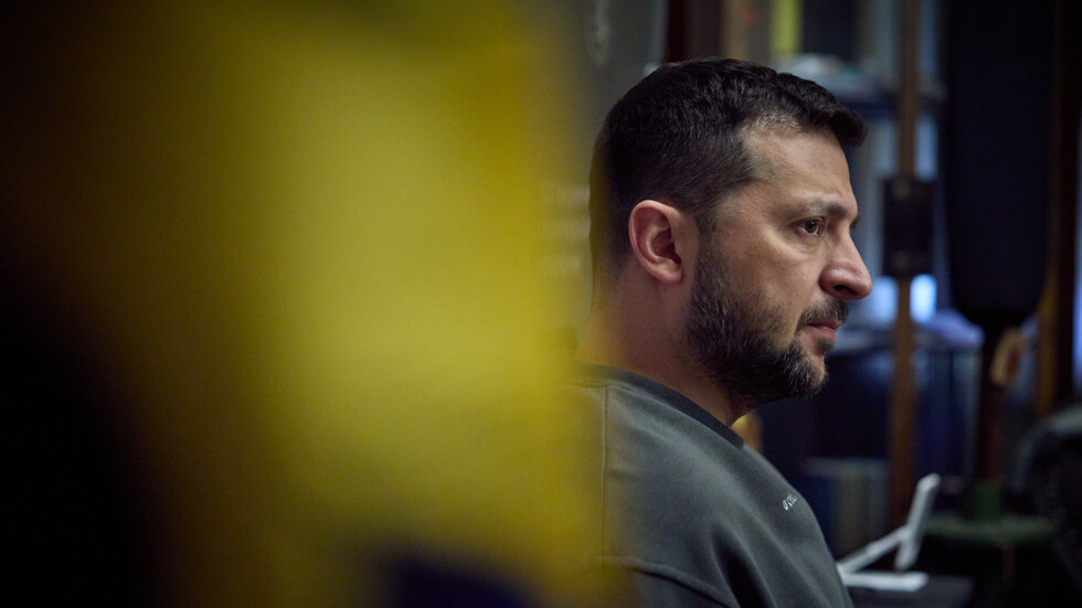 "سكاي نيوز": خفض المساعدات الغربية قد يجبر زيلينسكي على التسوية مع روسيا