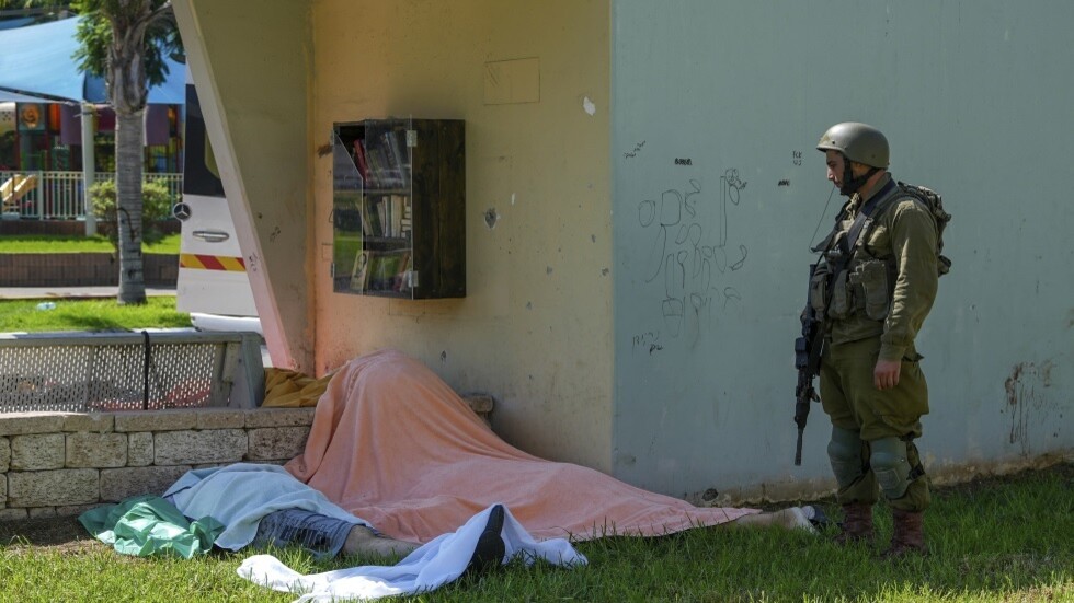 "طوفان الأقصى".. اقتحام موقع عسكري إسرائيلي شرق غزة وقتل وأسر من فيه (فيديو)