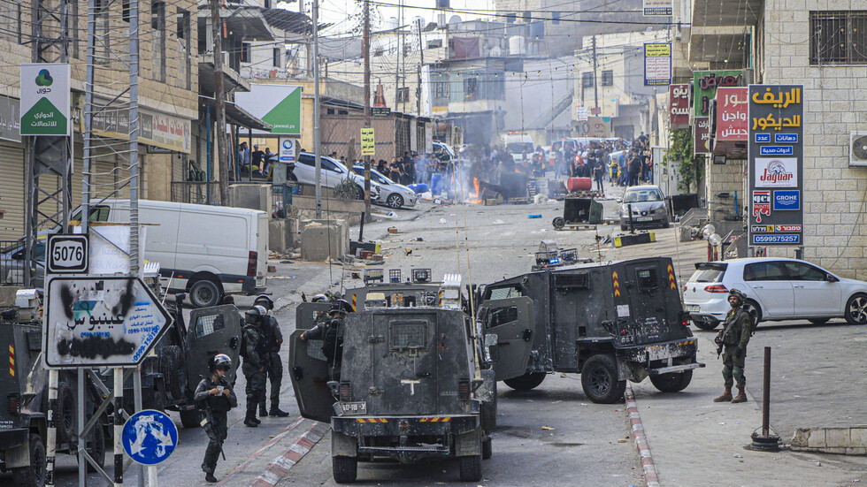 الضفة الغربية.. مقتل فلسطيني بنابلس يرفع الحصيلة إلى 7 في 24 ساعة