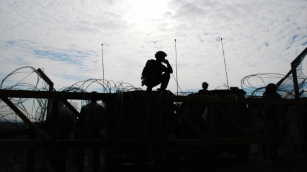 الجيش يردي إسرائيليا بالرصاص عن طريق الخطأ لاعتقاده بأنه 