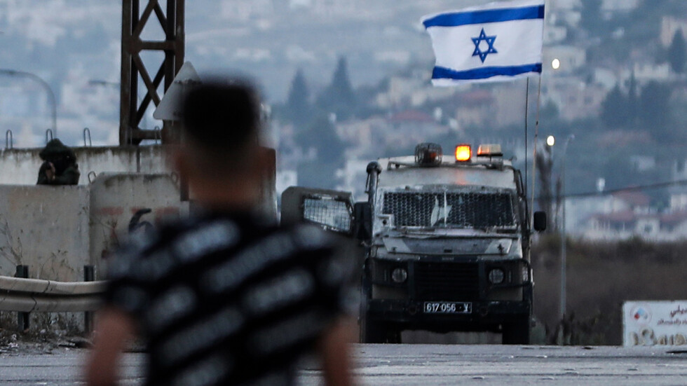 "وفا": مواجهات عقب اقتحام القوات الإسرائيلية مدينة طوباس شمال الضفة الغربية