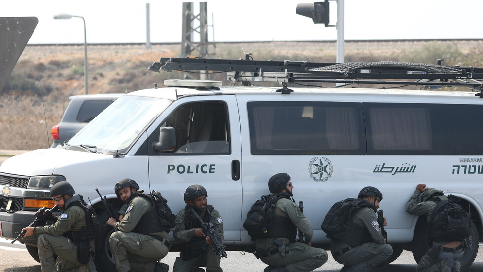 إعلام إسرائيلي: استمرار الاشتباكات في عدة محاور بغلاف غزة