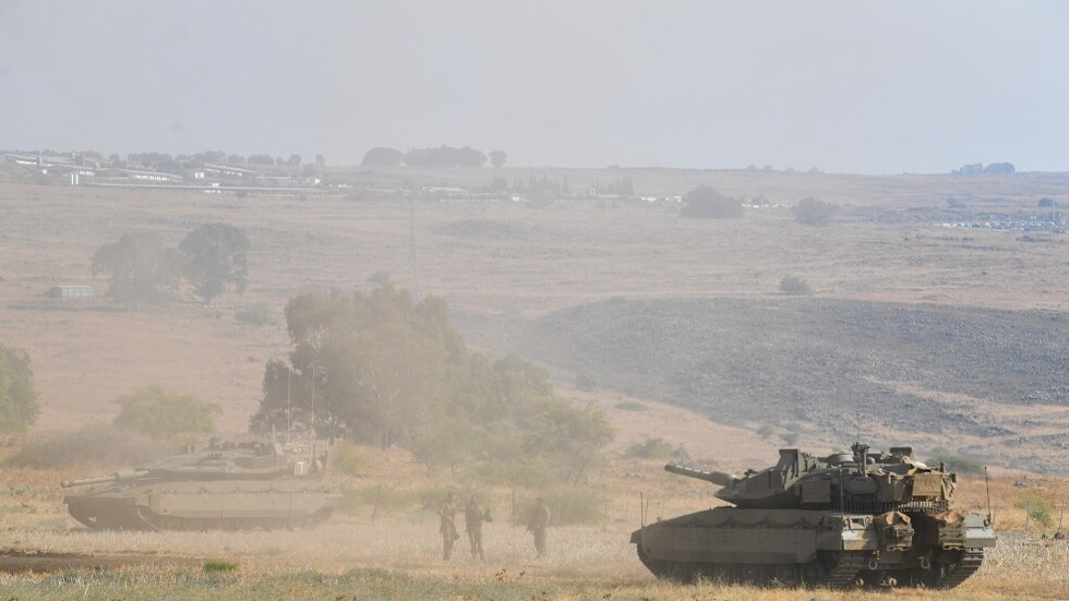 مراسلنا: استهداف آلية عسكرية إسرائيلية في مستوطنة أفيفيم بصاروخ من الأراضي اللبنانية
