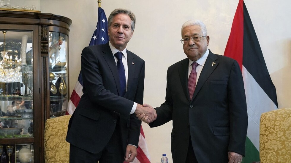 مراسلتنا: عباس يعود إلى رام الله على متن مروحية أردنية بعد لقائه بلينكن في عمان (فيديو)