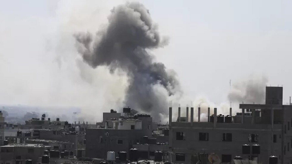 ارتفاع عدد ضحايا القصف الإسرائيلي على غزة إلى 1900 قتيل بينهم 984 طفلا وامرأة