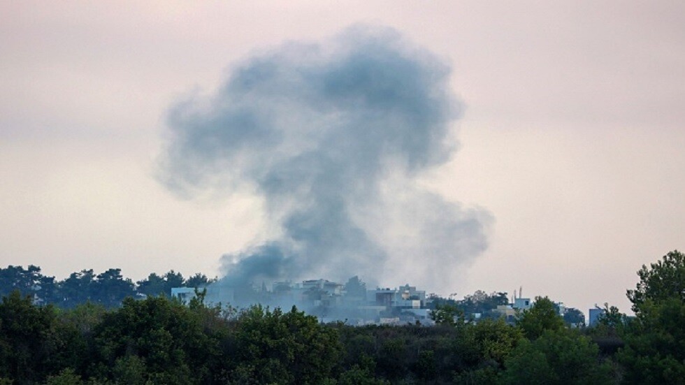 إذاعة الجيش الإسرائيلي: يجري حاليا تنفيذ غارات بطائرات مسيرة ضد أهداف لحزب الله في لبنان