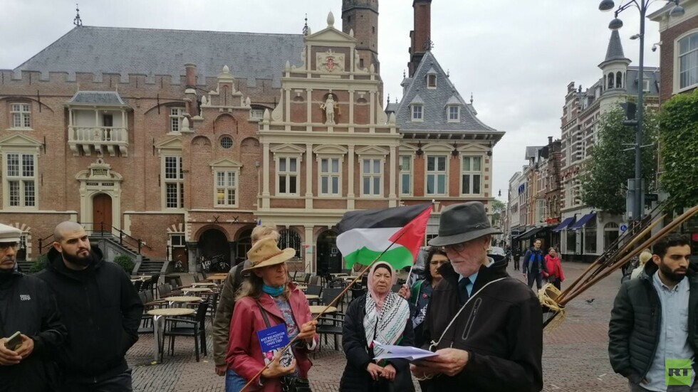 آلاف المتظاهرين يجوبون شوارع أثينا نصرة للقضية الفلسطينية (صور)