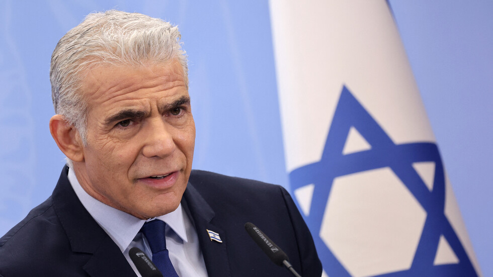 لابيد يحذر "حزب الله":  العبث معنا الآن فكرة سيئة.. وسنحاسب إيران إذا حدث شيء في الشمال