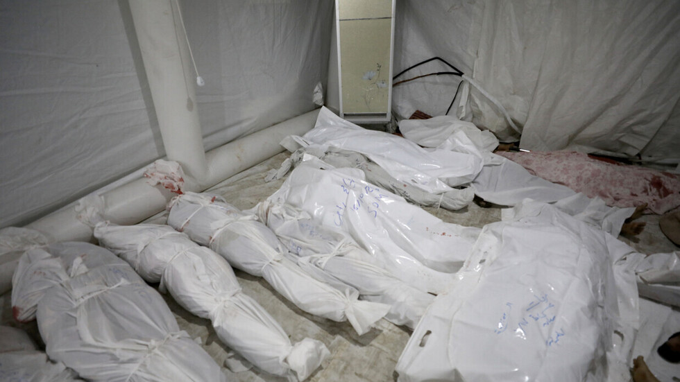 المطران عطا الله حنا: استهداف مستشفى "المعمداني" جريمة وحشية ولا إنسانية ضد الفلسطينيين