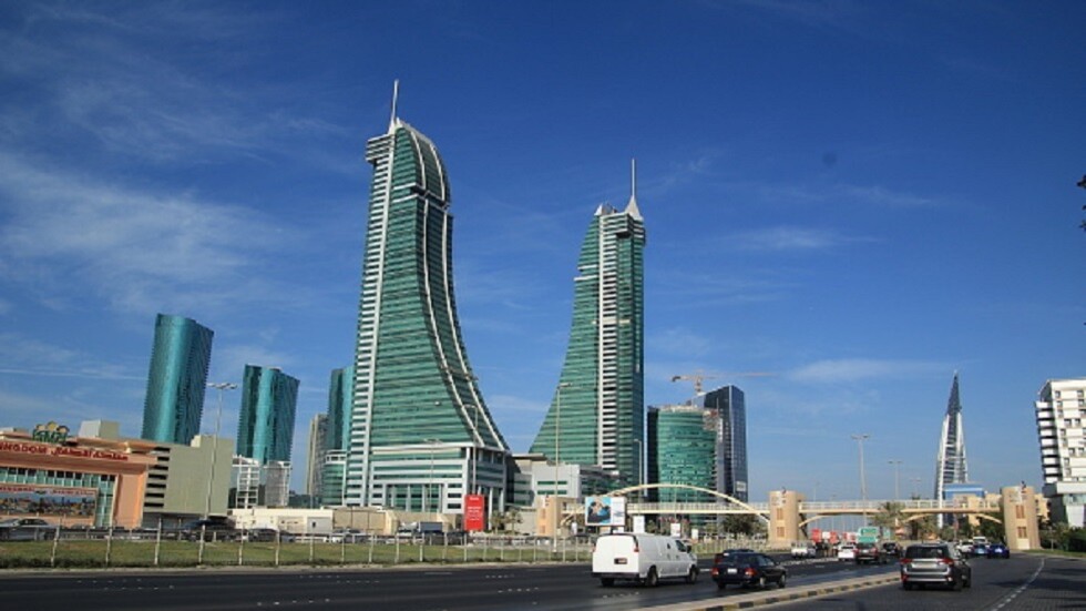 فرانس برس: فيديو حرق المتظاهرين للسفارة الإسرائيلية في البحرين مفبرك وقديم (صور)