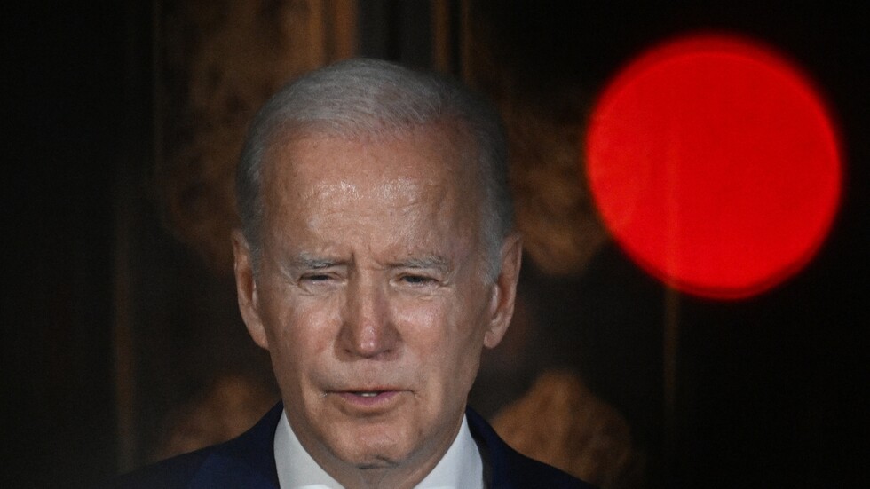 بايدن: عبور أول قافلة مساعدات لغزة هو ثمرة أيام من العمل المشترك مع مصر وإسرائيل