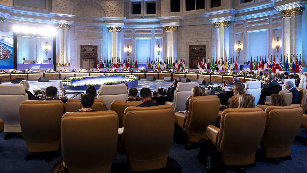 المتحدث باسم الرئاسة المصرية: عدم صدور بيان ختامي لـ"قمة السلام" في القاهرة لا يعني فشلها