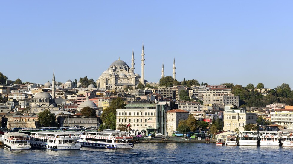 مصدر لـ"نوفوستي": قيادة حركة "حماس" اتخذت قرارا مستقلا بمغادرة تركيا