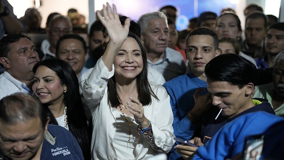 ليبرالية "ممنوعة من الترشح" تفوز في الانتخابات التمهيدية للمعارضة في فنزويلا