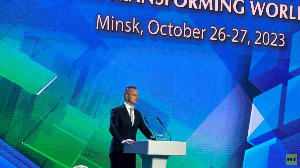 هنغاريا تحث على التسوية السلمية في أوكرانيا واستئناف الحوار مع روسيا